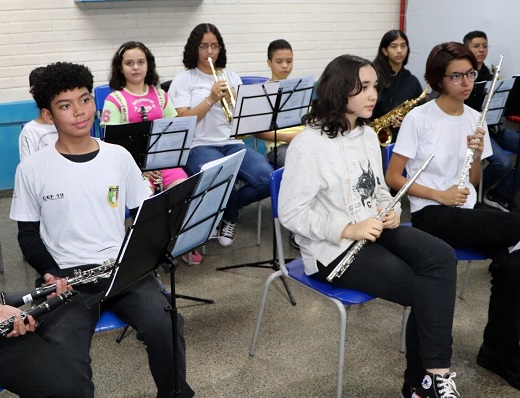 21 02 2025 flagrantebombeirosaulasdemúsicaTaguatinga
